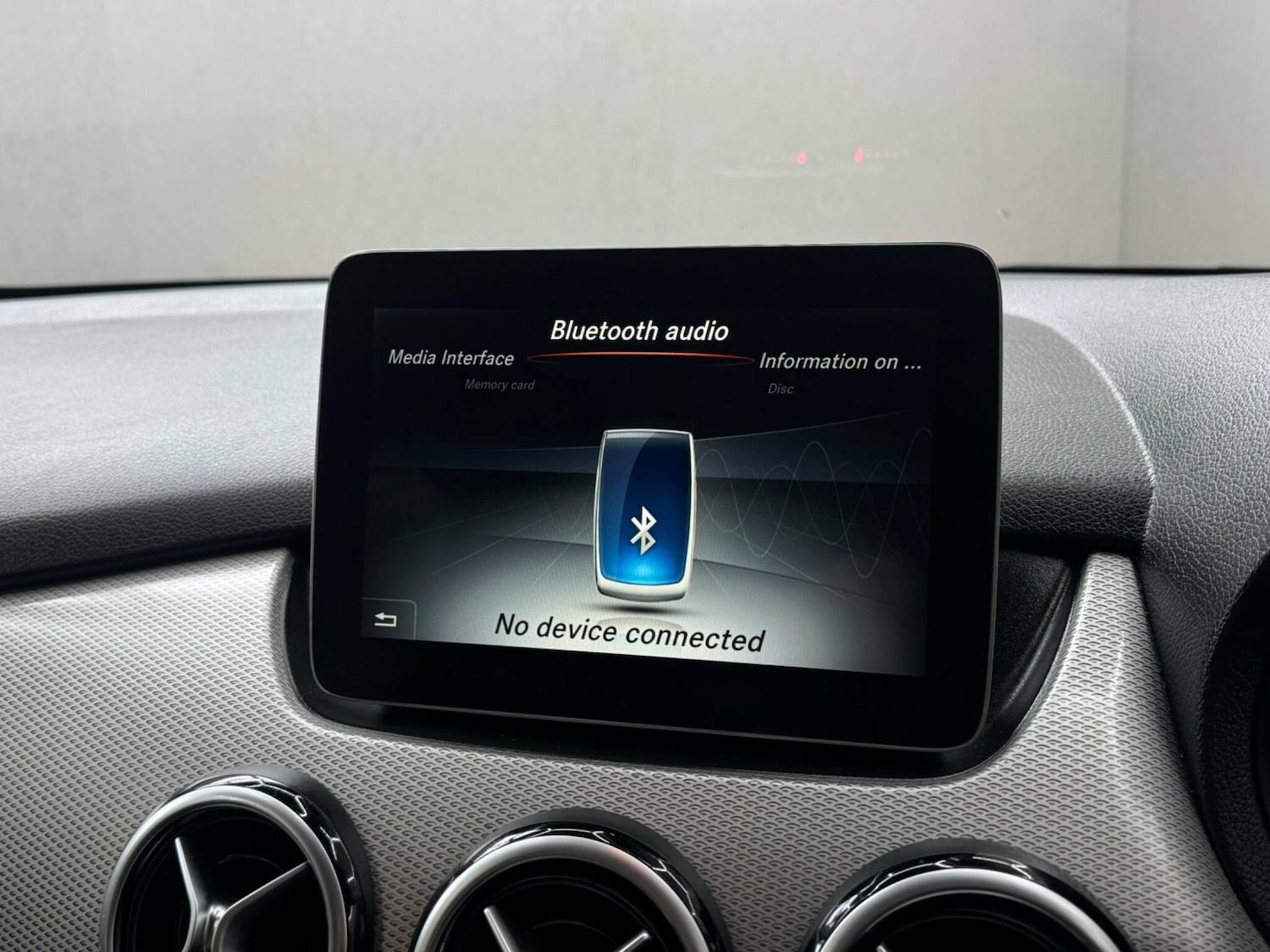 Used Mercedes-Benz B Class 2017 for sale - 76104008: Photo 20