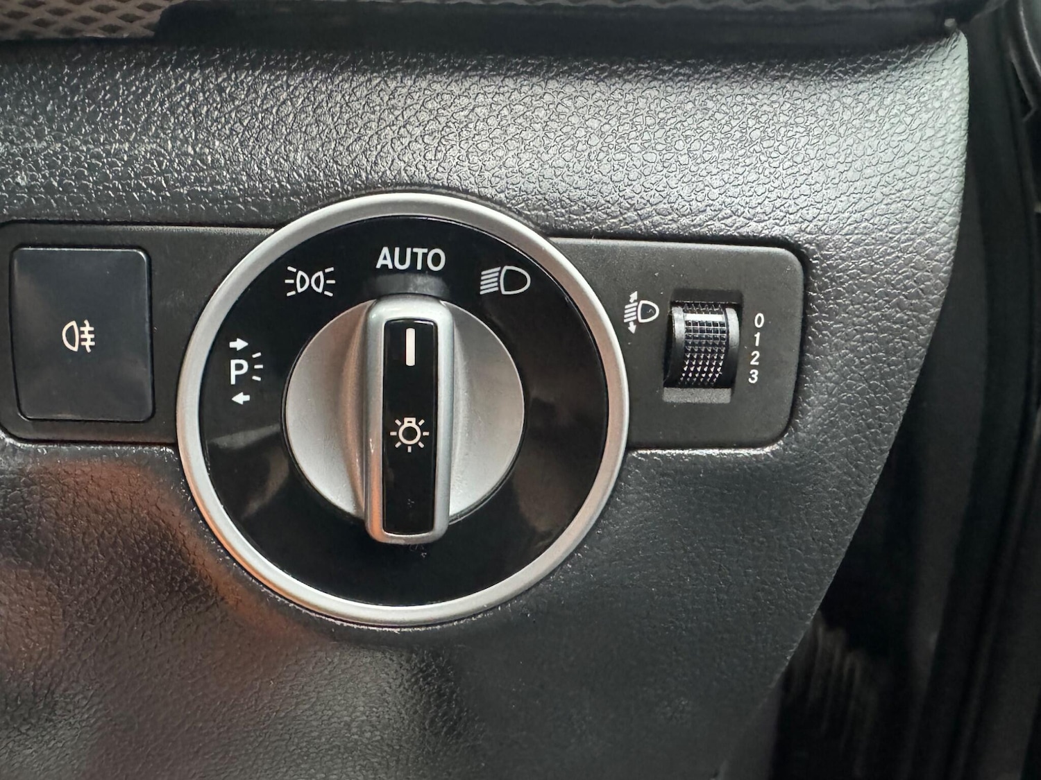 Used Mercedes-Benz B Class 2017 for sale - 76104008: Photo 24