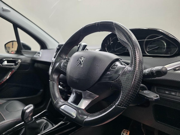 Used Peugeot 2008 2017 for sale - 76174850: Photo 13