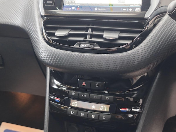 Used Peugeot 2008 2017 for sale - 76174850: Photo 25