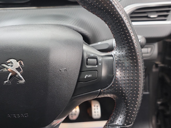 Used Peugeot 2008 2017 for sale - 76174850: Photo 28