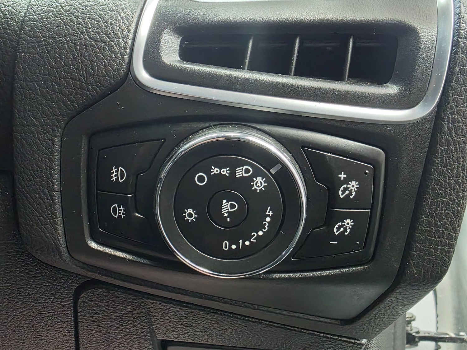 Used Ford Focus 2014 for sale - 76549864: Photo 26