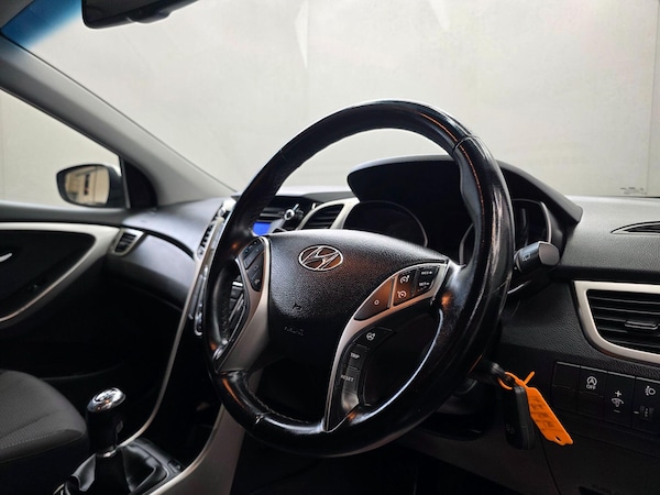 Used Hyundai i30 2017 for sale - 76174737: Photo 12