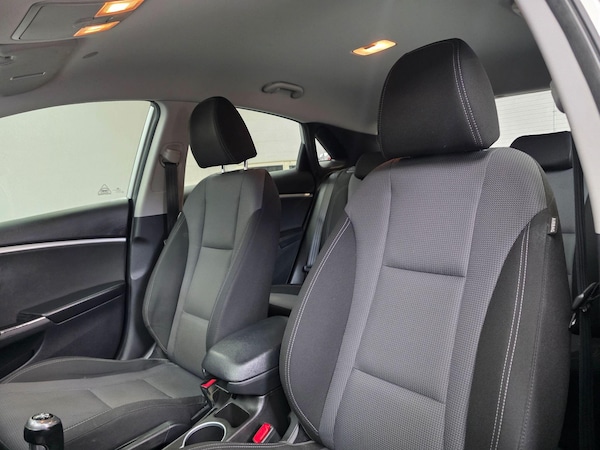 Used Hyundai i30 2017 for sale - 76174737: Photo 25