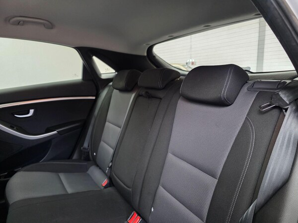 Used Hyundai i30 2017 for sale - 76174737: Photo 27