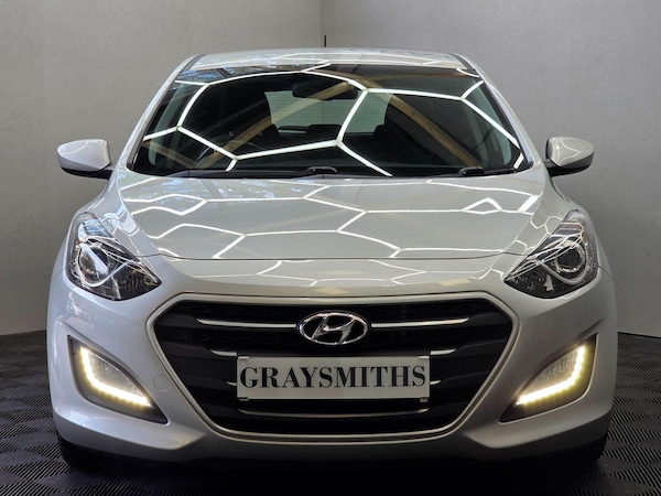 Used Hyundai i30 2017 for sale - 76174737: Photo 6
