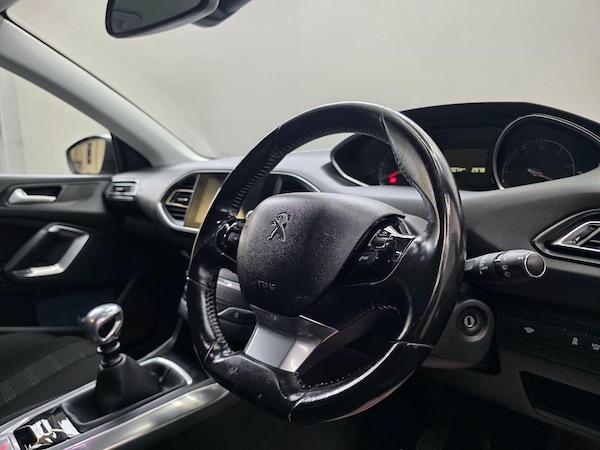Used Peugeot 308 2015 for sale - 76174768: Photo 13