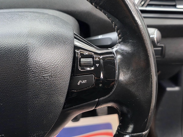 Used Peugeot 308 2015 for sale - 76174768: Photo 25