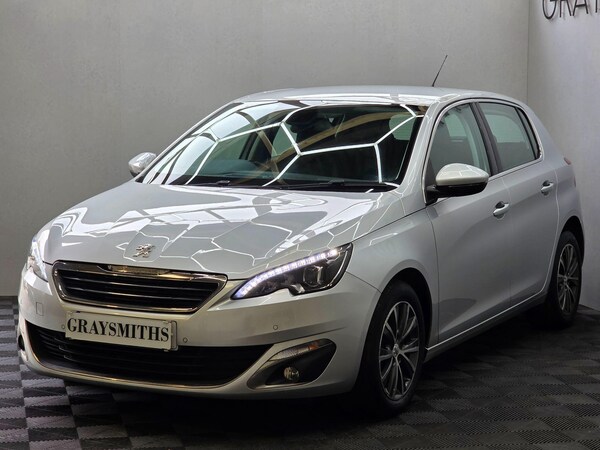 Used Peugeot 308 2015 for sale - 76174768: Photo 5