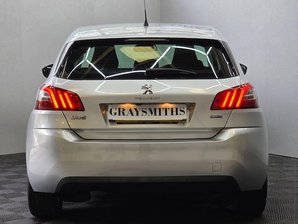 Used Peugeot 308 2015 for sale - 76174768: Photo 8
