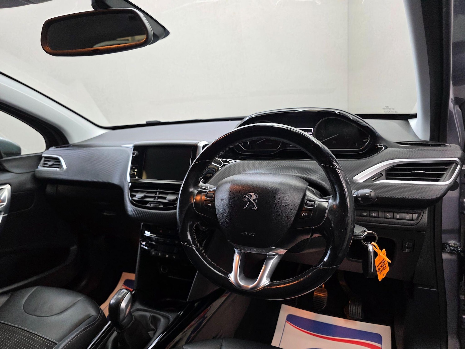 Used Peugeot 2008 2017 for sale - 76398243: Photo 11