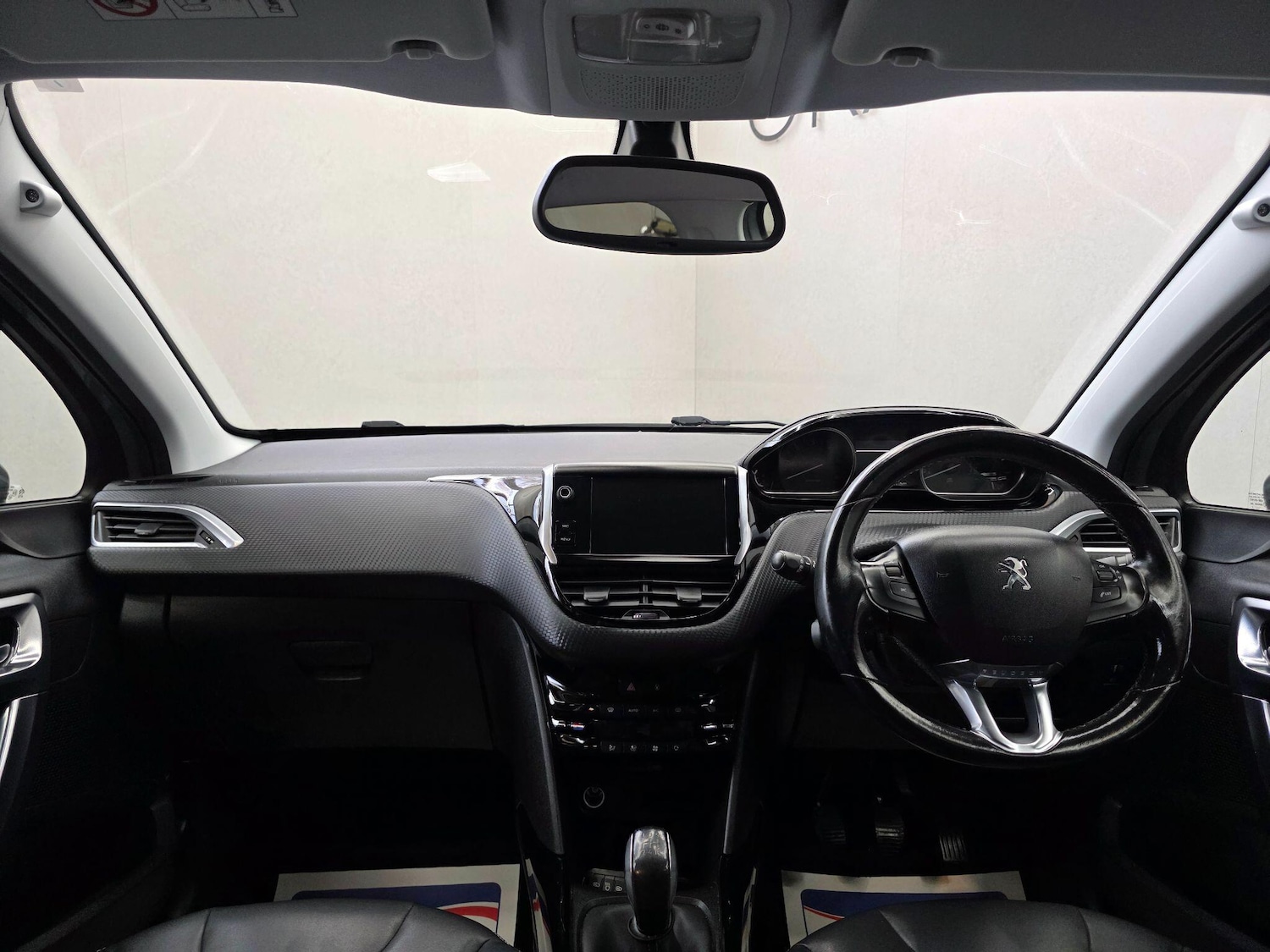 Used Peugeot 2008 2017 for sale - 76398243: Photo 13