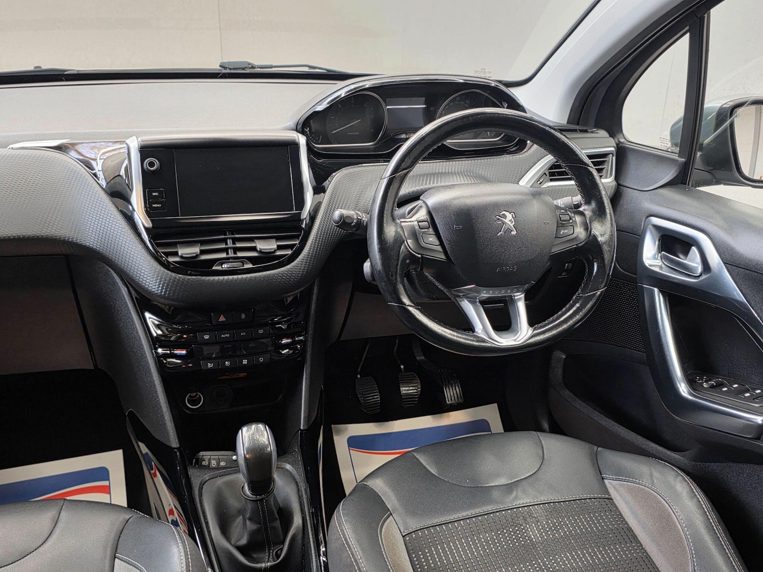 Used Peugeot 2008 2017 for sale - 76398243: Photo 14