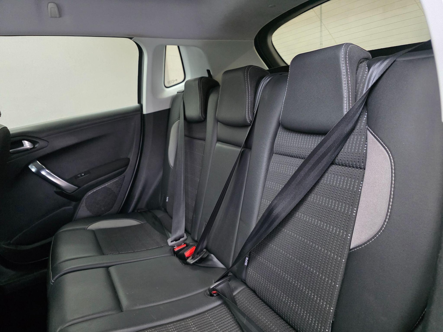 Used Peugeot 2008 2017 for sale - 76398243: Photo 29