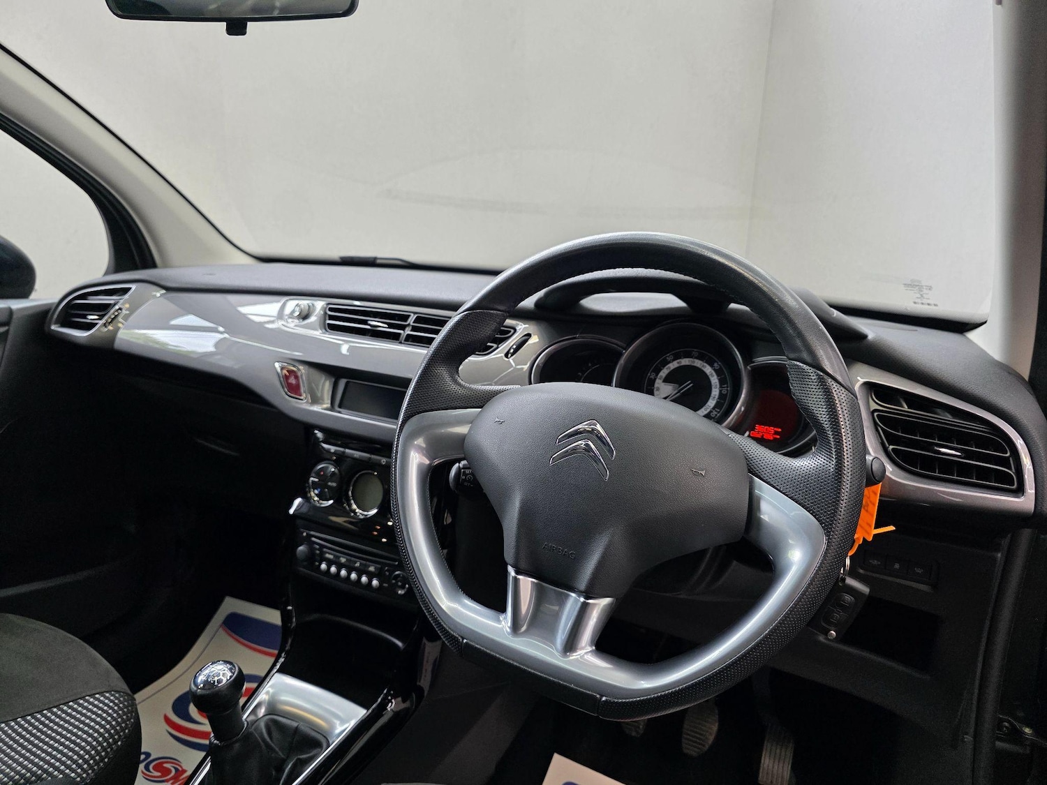 Used Citroen C3 2015 for sale - 76103992: Photo 11