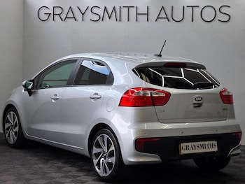 Used Kia Rio 2015 for sale - 76104004: Photo