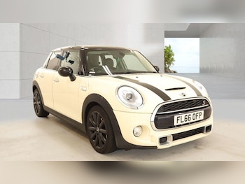 Used MINI Hatch 2016 for sale - 79049827: Photo