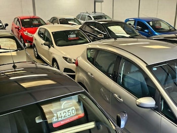 Used SEAT Leon 2018 for sale - 76109283: Photo