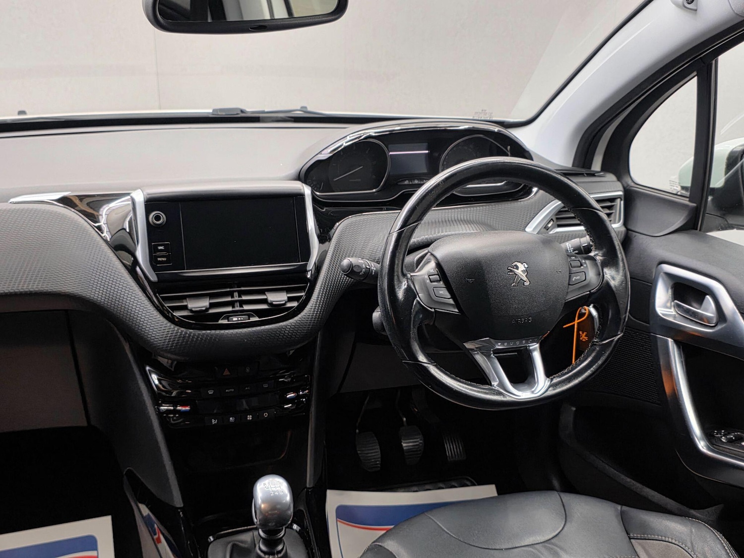 Used Peugeot 2008 2018 for sale - 76585115: Photo 13