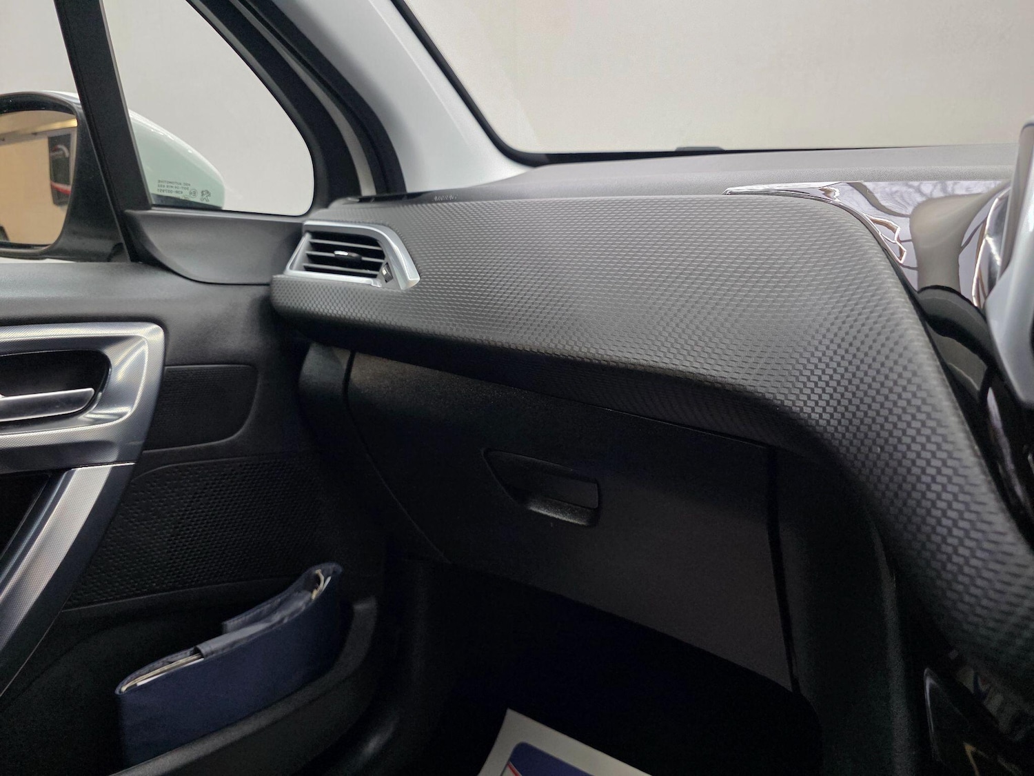 Used Peugeot 2008 2018 for sale - 76585115: Photo 18