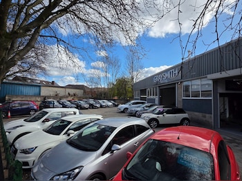 Used Peugeot 2008 2018 for sale - 76585115: Photo