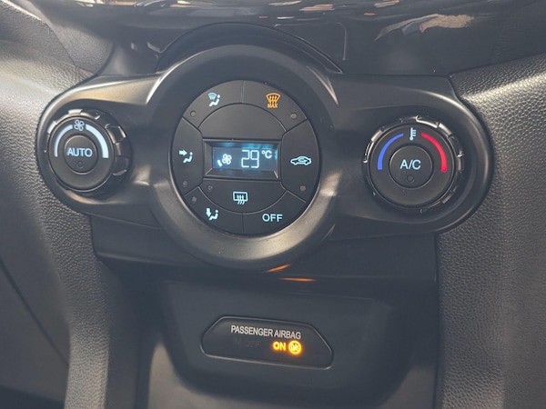Used Ford Ecosport 2015 for sale - 76174655: Photo 25
