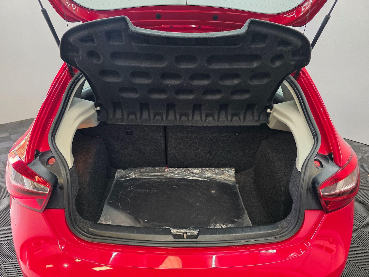 Used SEAT Ibiza 2016 for sale - 76104017: Photo 9