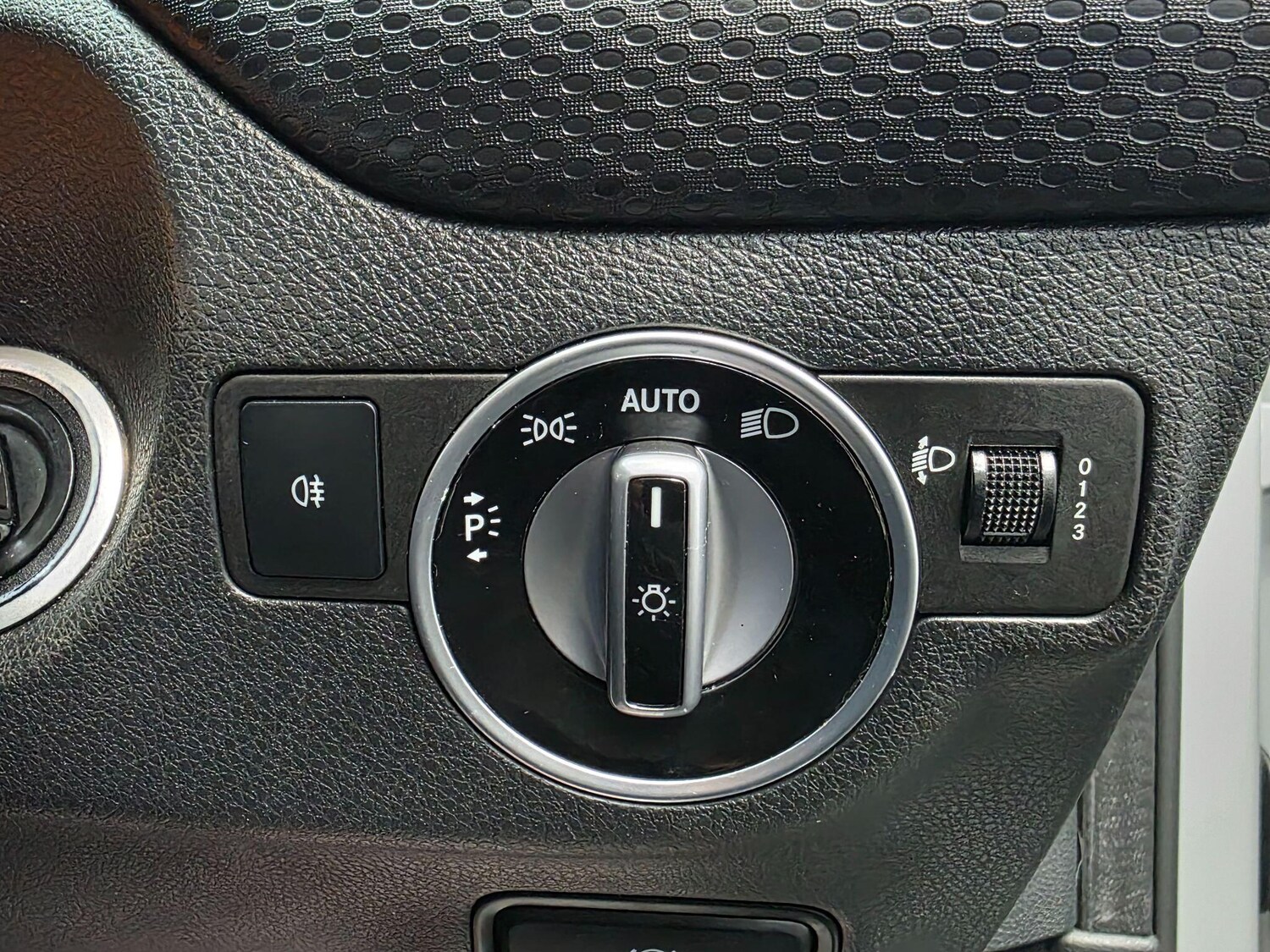 Used Mercedes-Benz A-Class 2016 for sale - 76104014: Photo 27