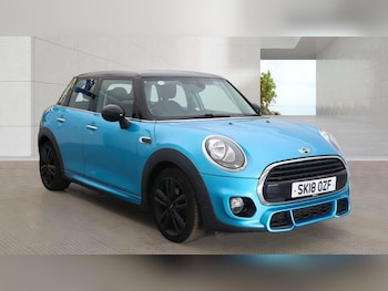 Used MINI Hatch 2018 for sale - 79132903: Photo