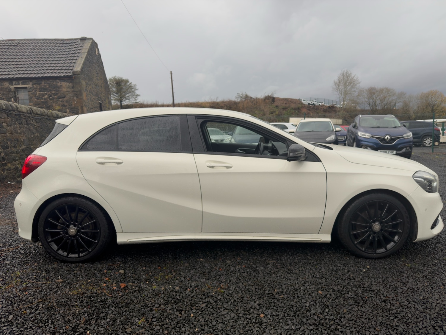 Used Mercedes-Benz A-Class 2016 for sale - 76963799: Photo 2