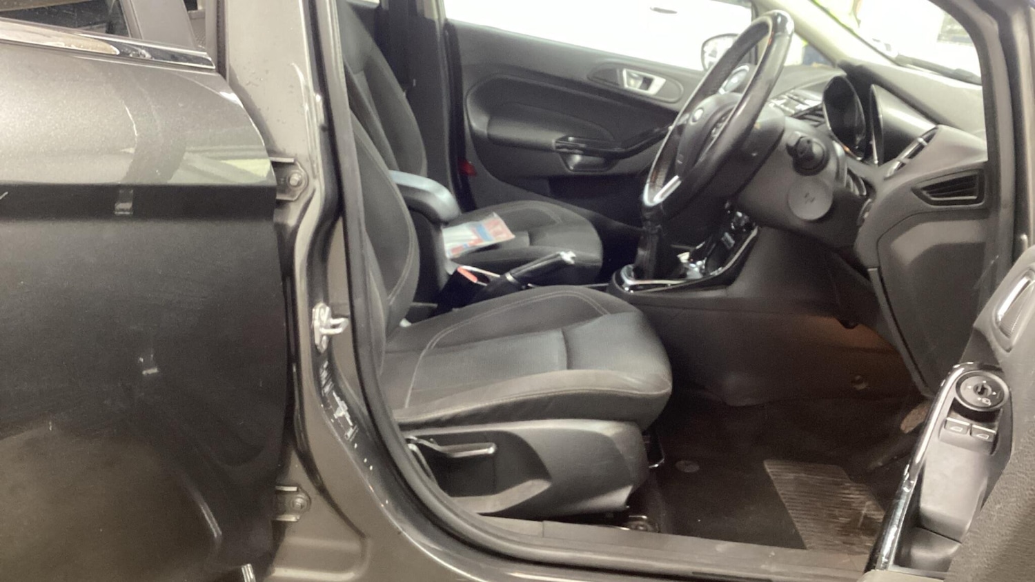 Used Ford Fiesta 2015 for sale - 76307165: Photo 4