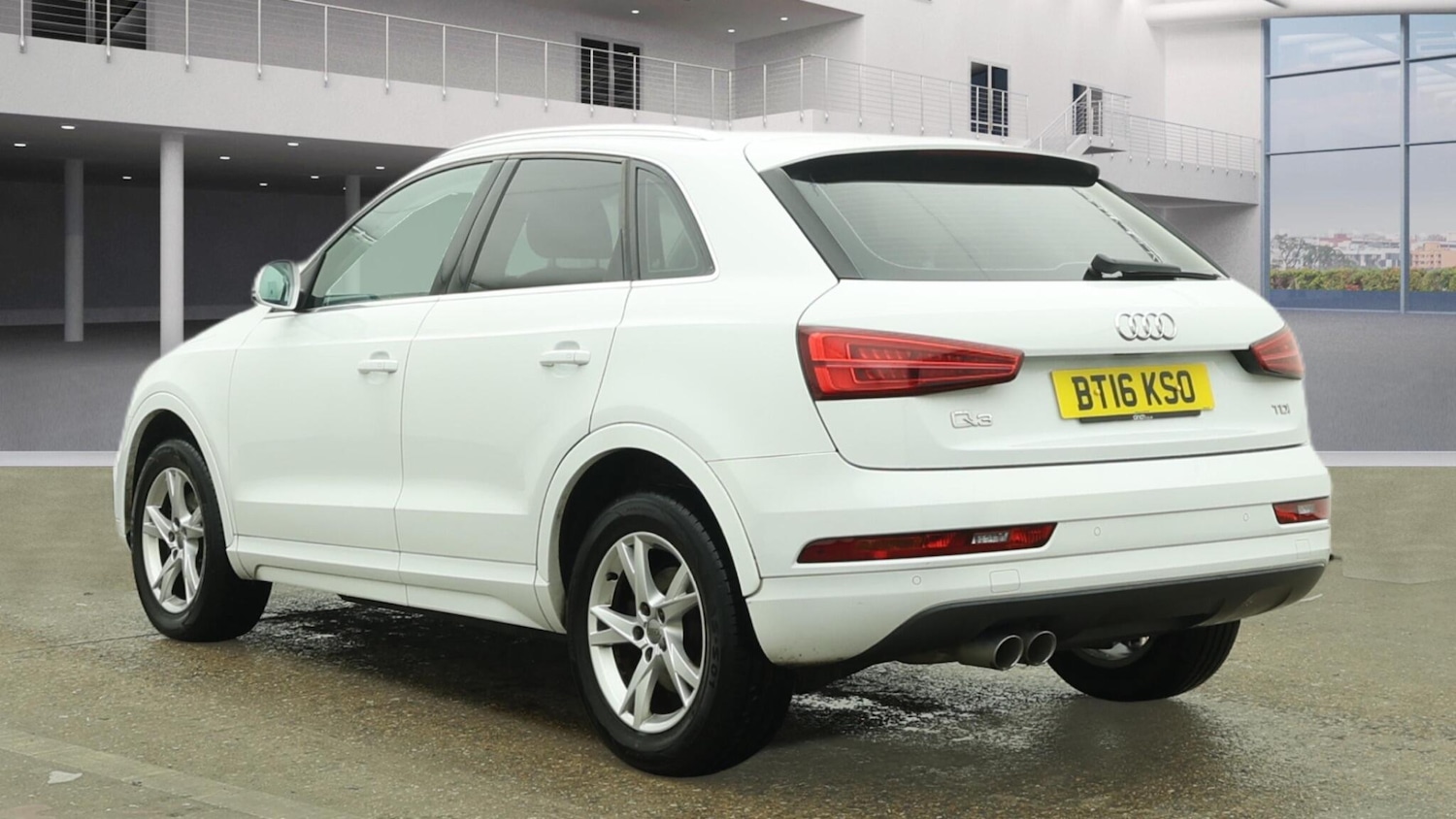 Used Audi Q3 2016 for sale - 77120354: Photo 2