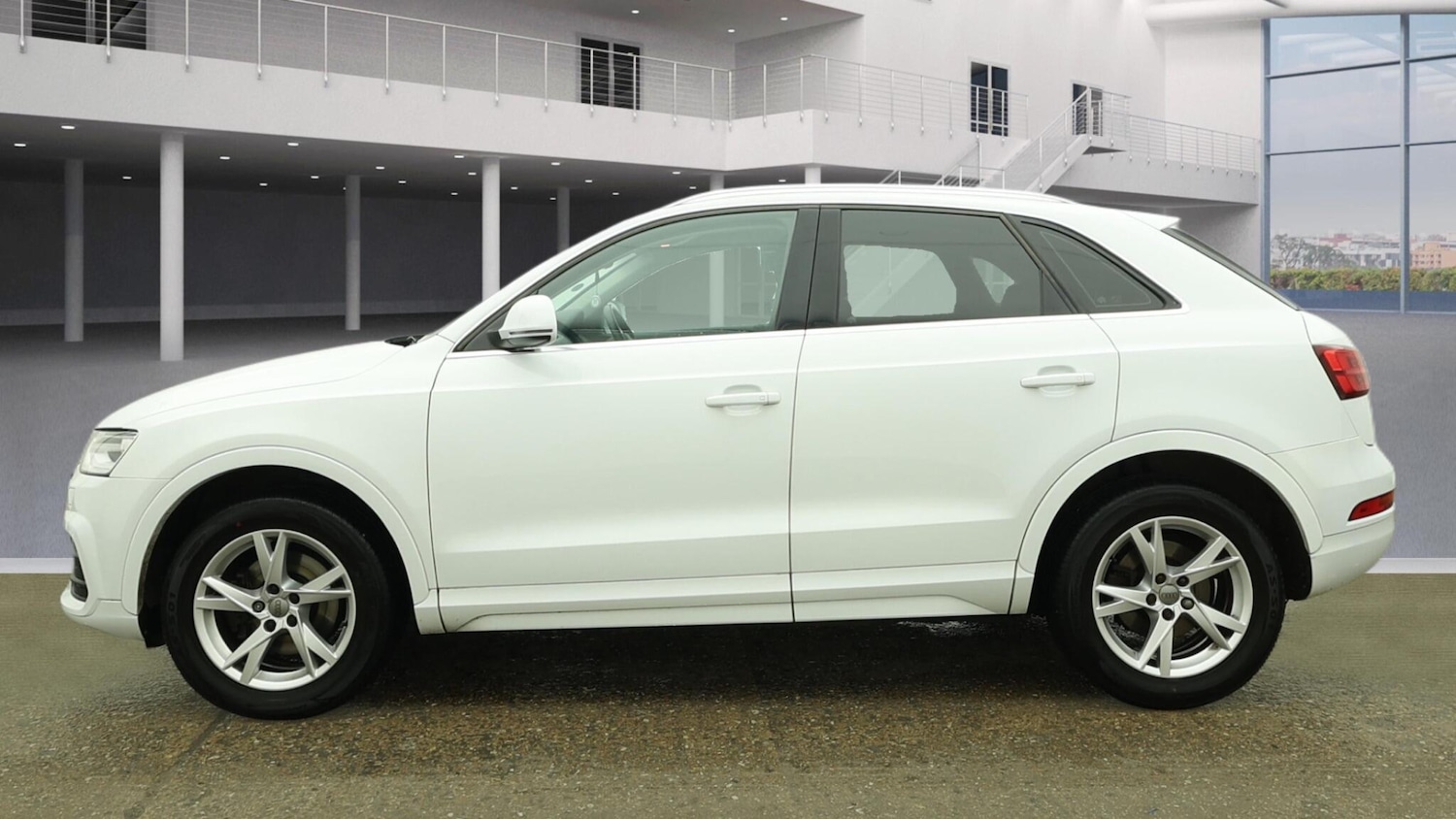 Used Audi Q3 2016 for sale - 77120354: Photo 3