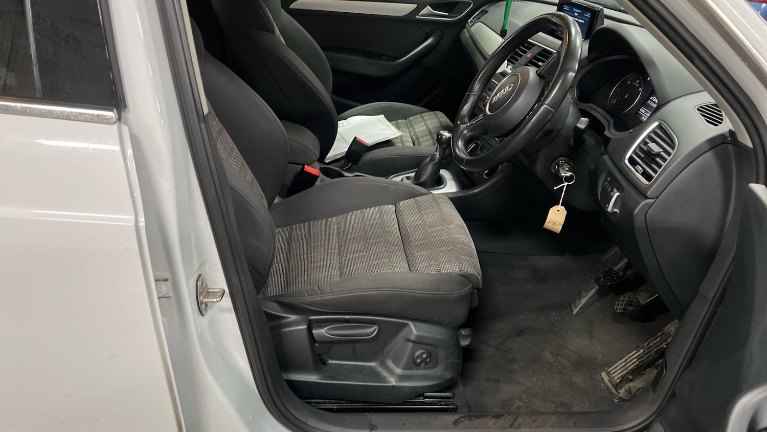 Used Audi Q3 2016 for sale - 77120354: Photo 4