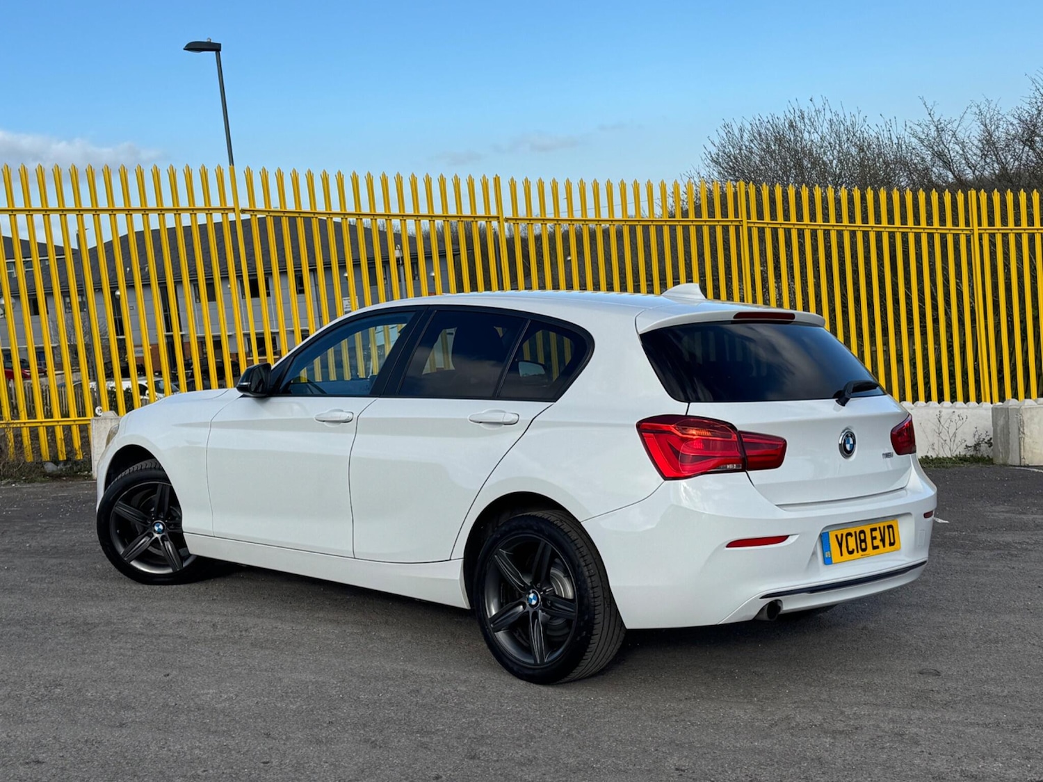 Used BMW 1 Series 2018 for sale - 77925005: Photo 2