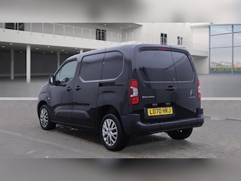 Used Citroen Berlingo 2020 for sale - 76996935: Photo