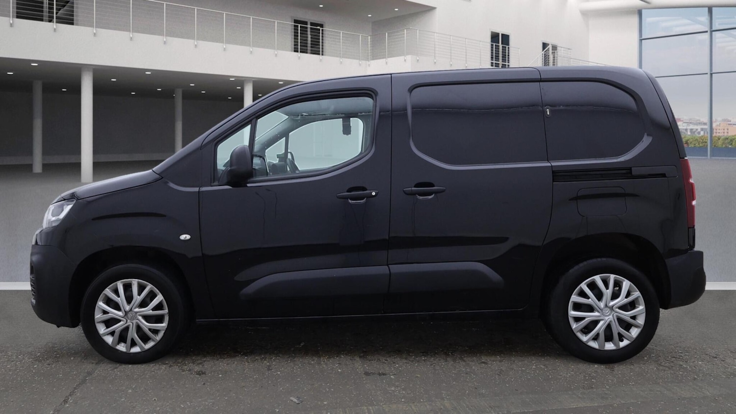 Used Citroen Berlingo 2020 for sale - 76996935: Photo 3