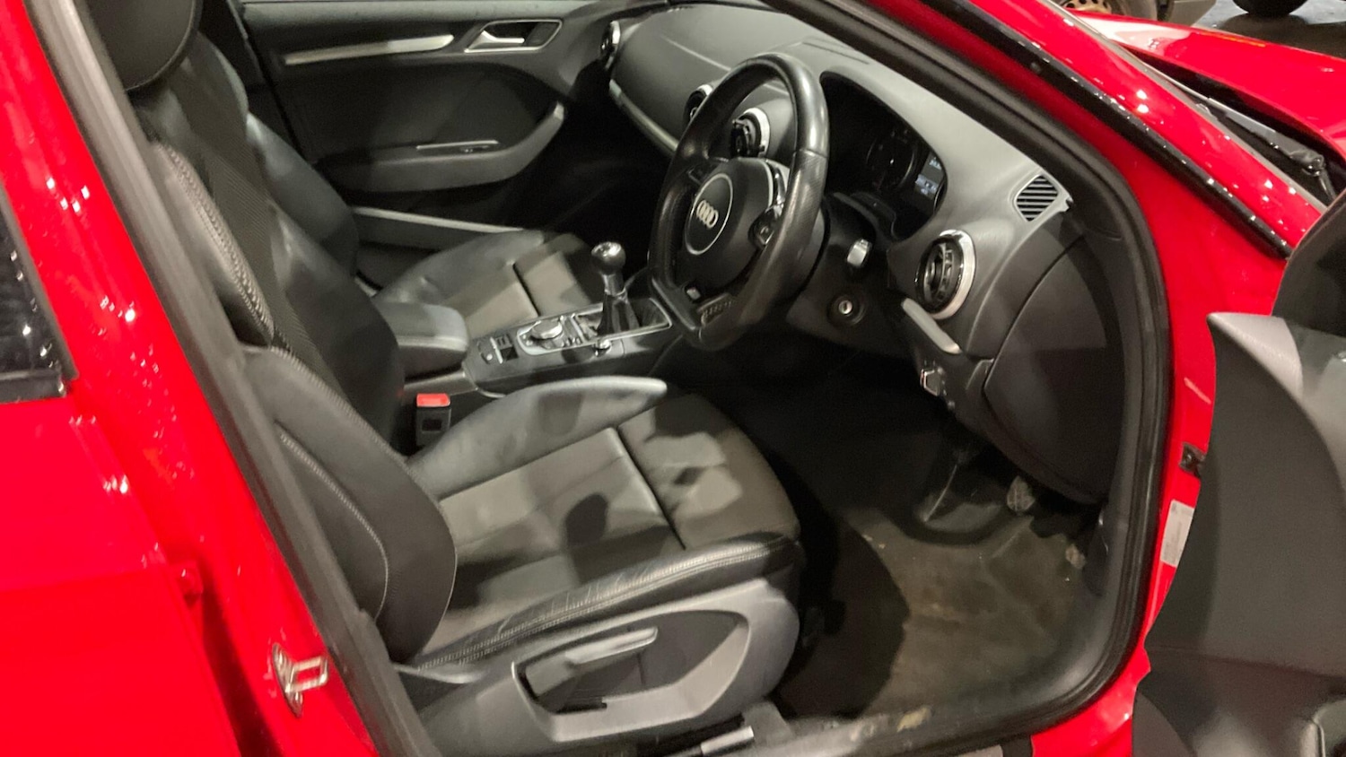 Used Audi A3 2015 for sale - 77509849: Photo 4