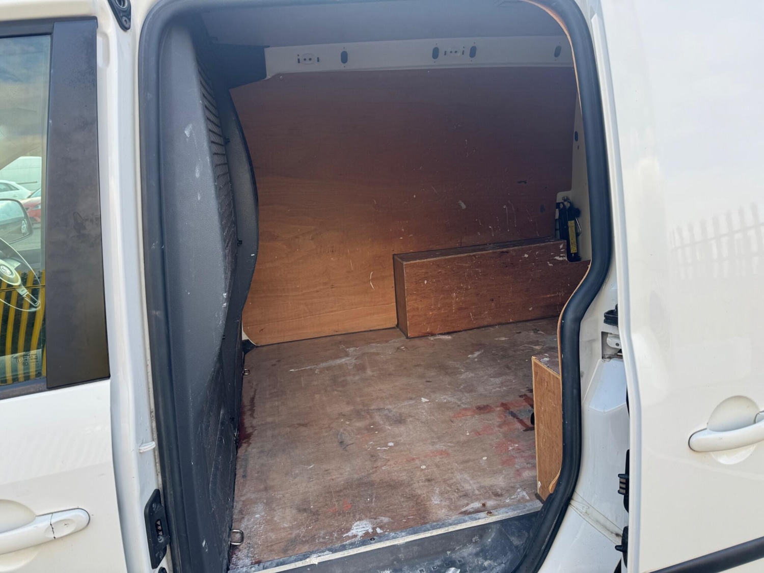 Used Volkswagen Caddy 2012 for sale - 76993028: Photo 12