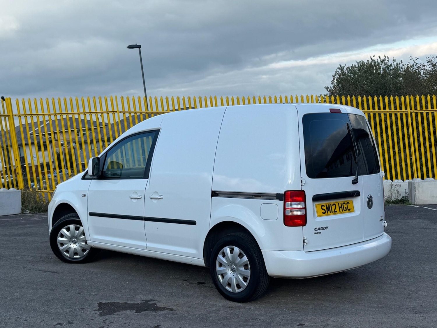 Used Volkswagen Caddy 2012 for sale - 76993028: Photo 2