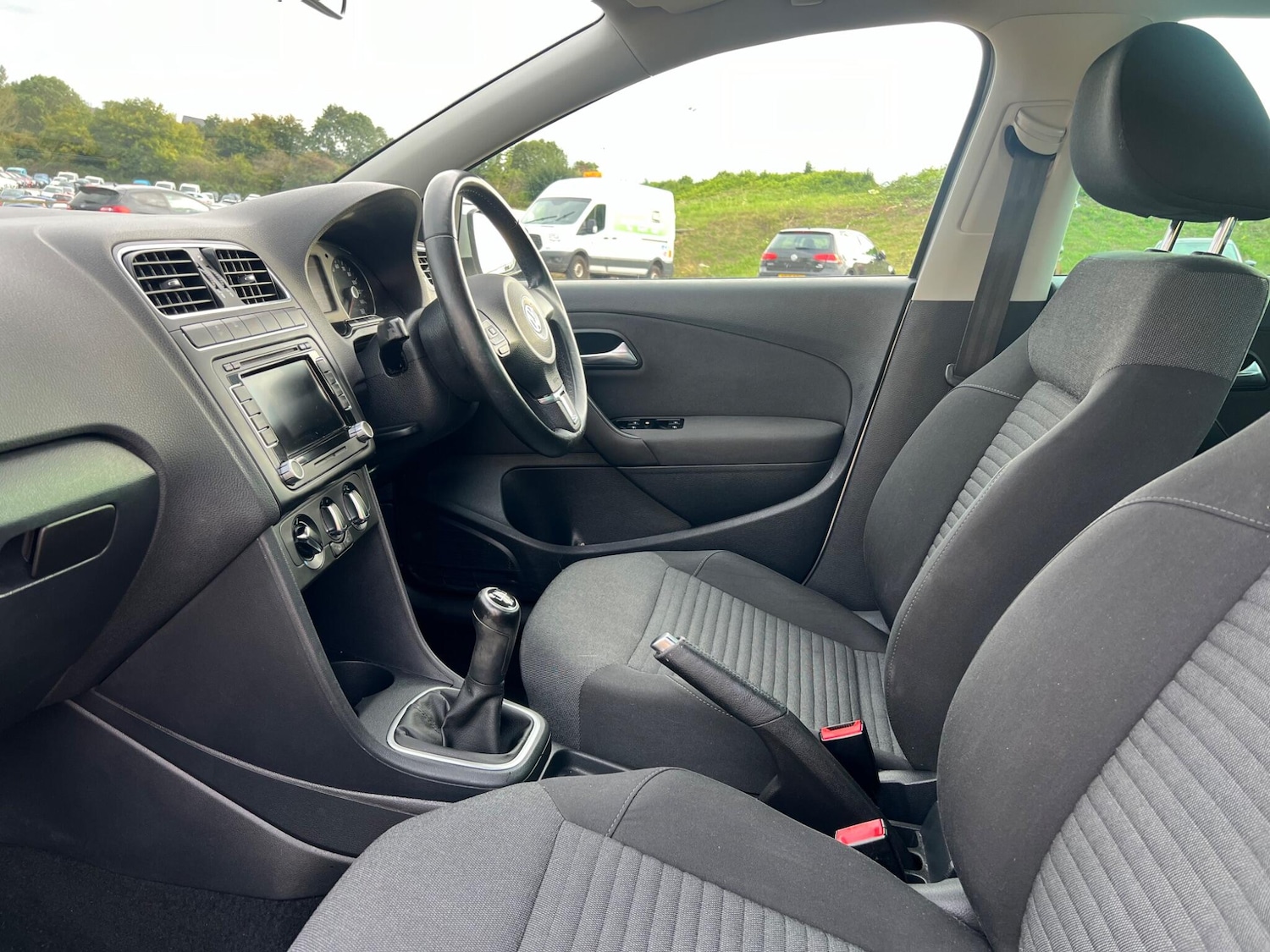 Used Volkswagen Polo 2011 for sale - 76993655: Photo 12