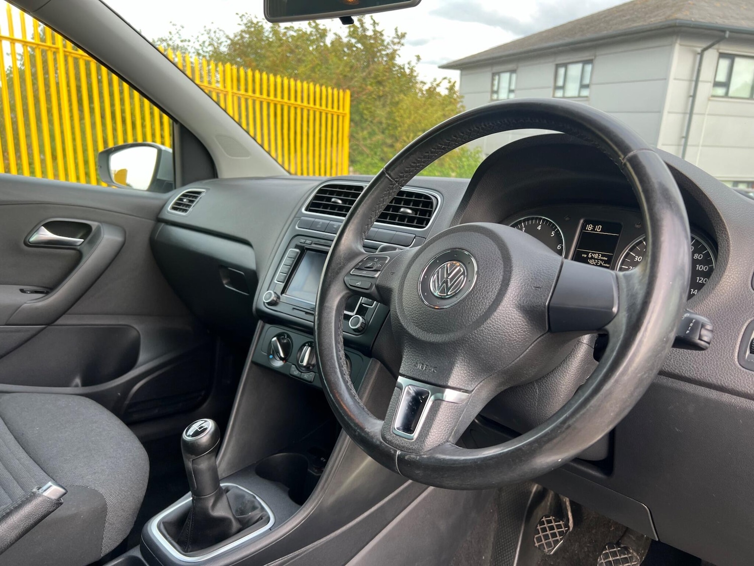 Used Volkswagen Polo 2011 for sale - 76993655: Photo 8