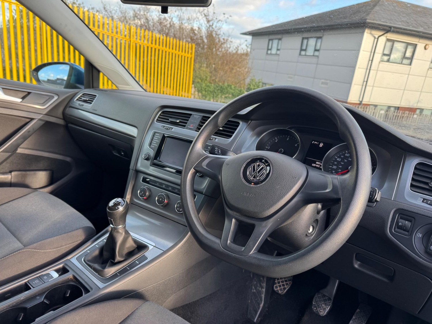 Used Volkswagen Golf 2015 for sale - 76992386: Photo 11