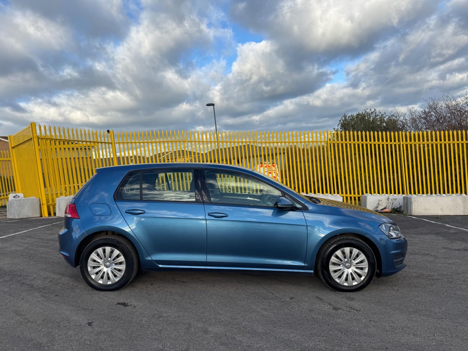 Used Volkswagen Golf 2015 for sale - 76992386: Photo 5