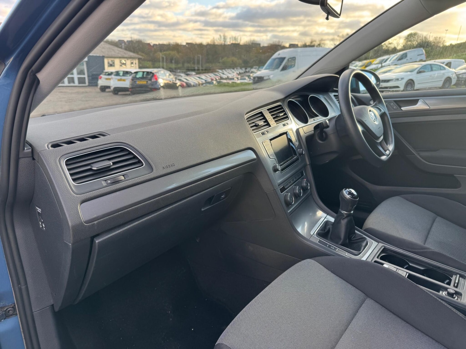 Used Volkswagen Golf 2015 for sale - 76992386: Photo 8