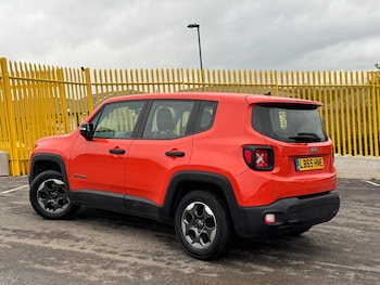 Used Jeep Renegade 2015 for sale - 78320300: Photo