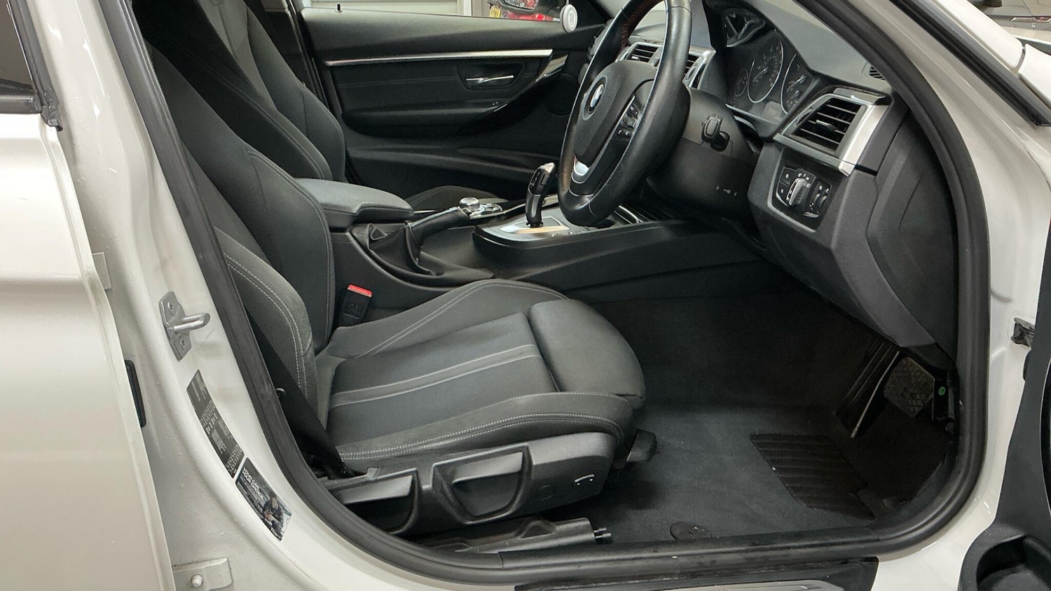 Used BMW 3 Series 2016 for sale - 76349816: Photo 4