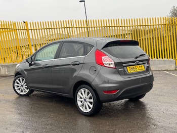 Used Ford Fiesta 2015 for sale - 77156334: Photo