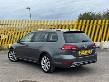 Used Volkswagen Golf 2017 for sale - 75965678: Photo