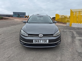 Used Volkswagen Golf 2017 for sale - 75965678: Photo